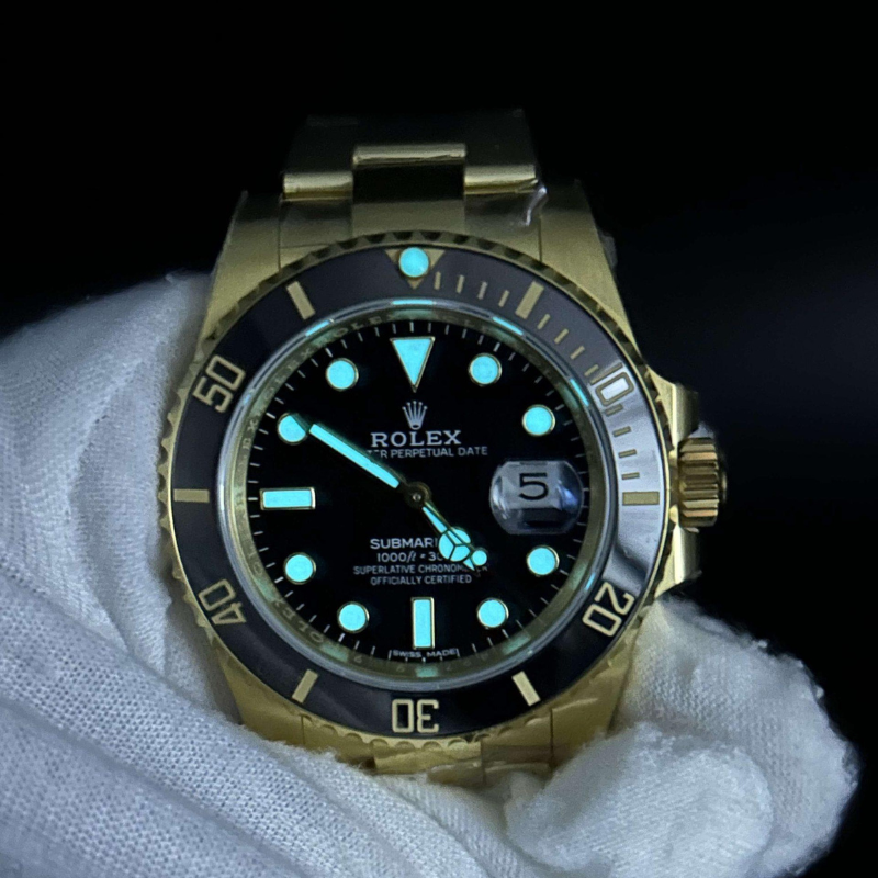 Rolex Submariner Champagne, Black Dial 40mm