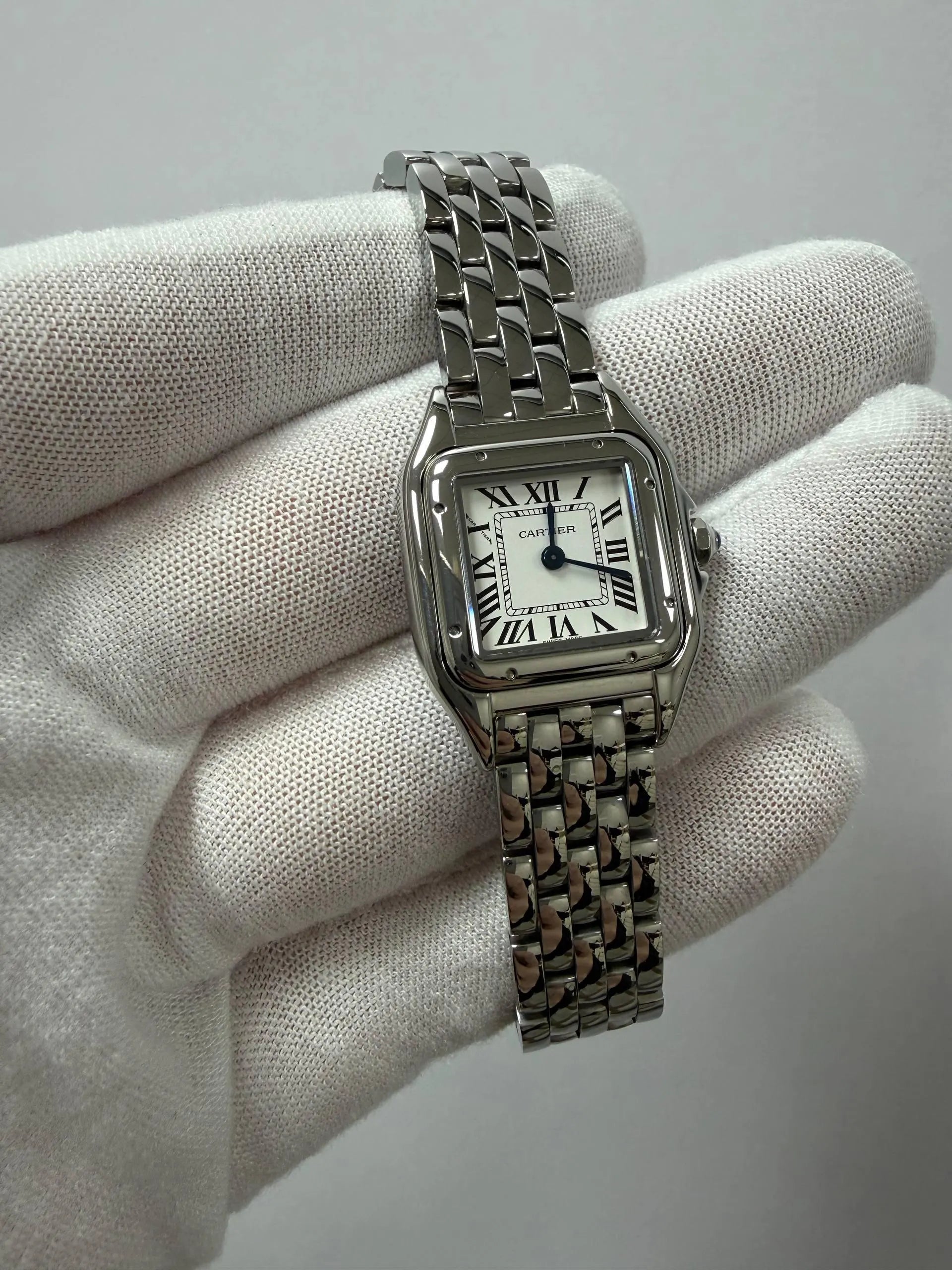 CARTIER PANTHÈRE ESFERA BLANCA 27 MM