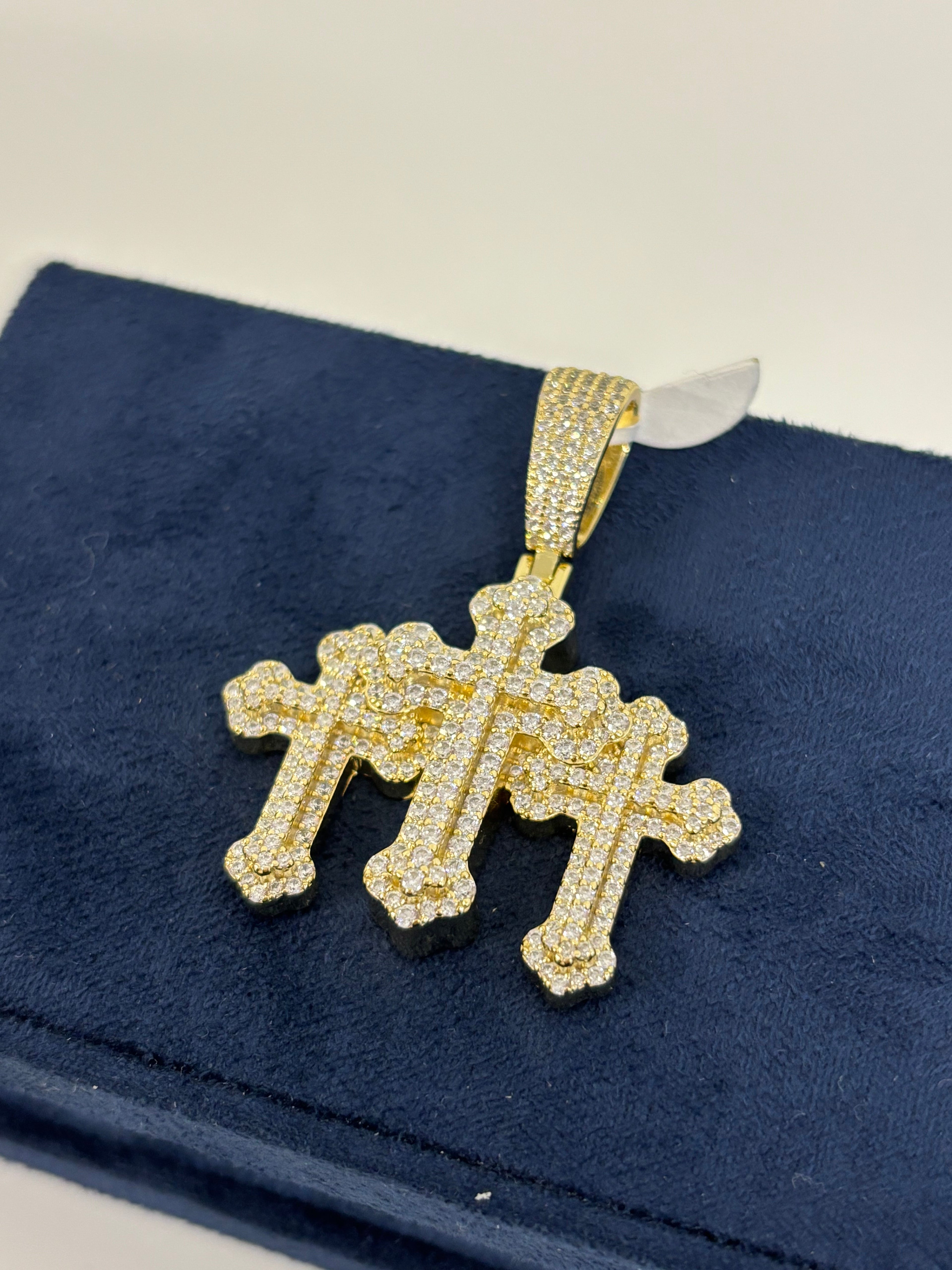 Three Crosses Pendant Gold