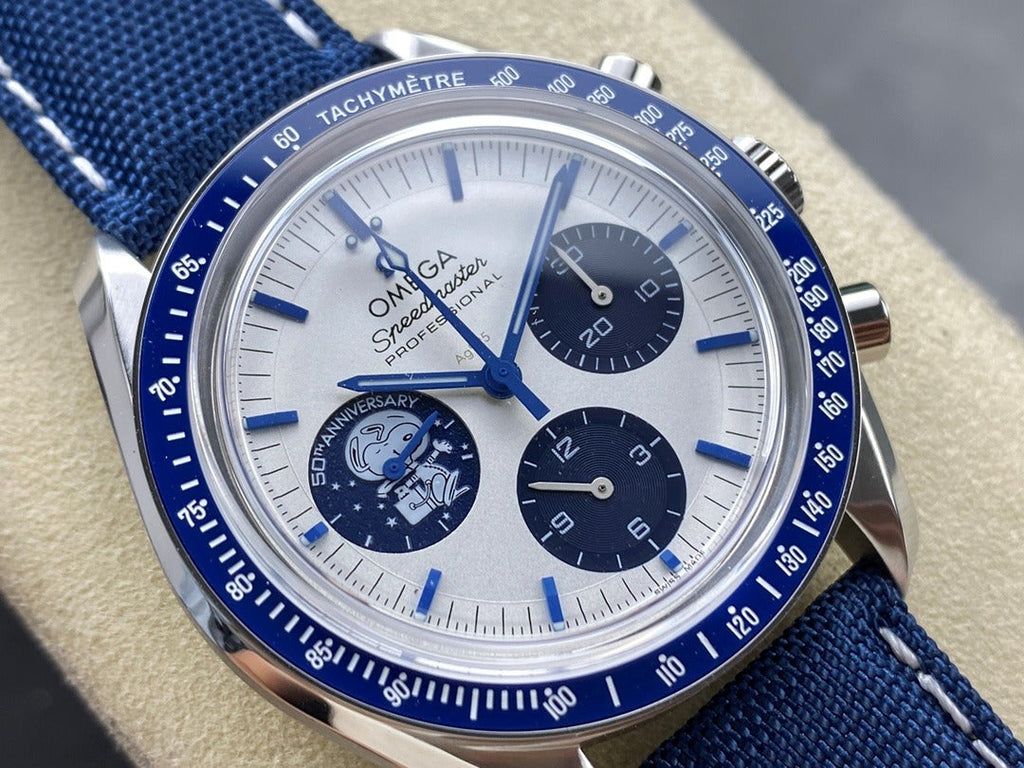 Omega SpeedMaster Snoopy