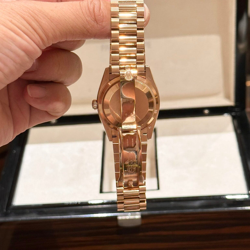 Rolex Day Date Mother of Pearl 36mm